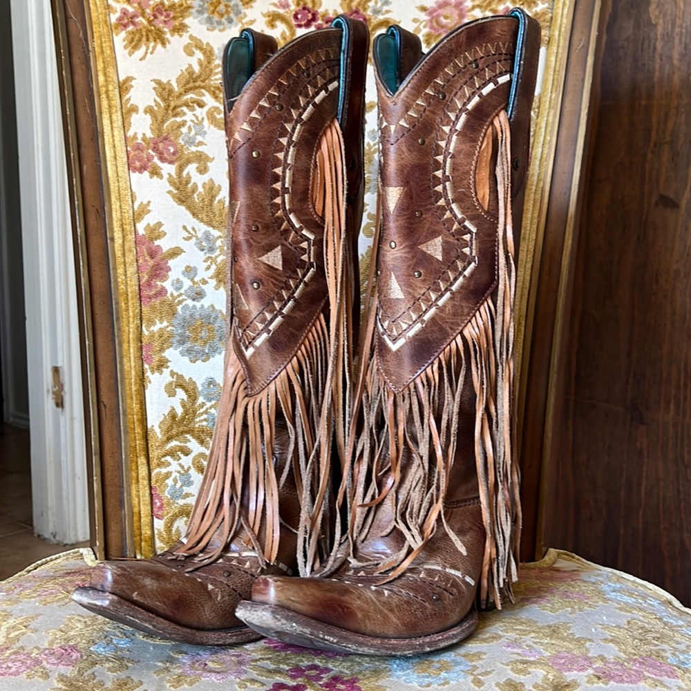 Fringe boots